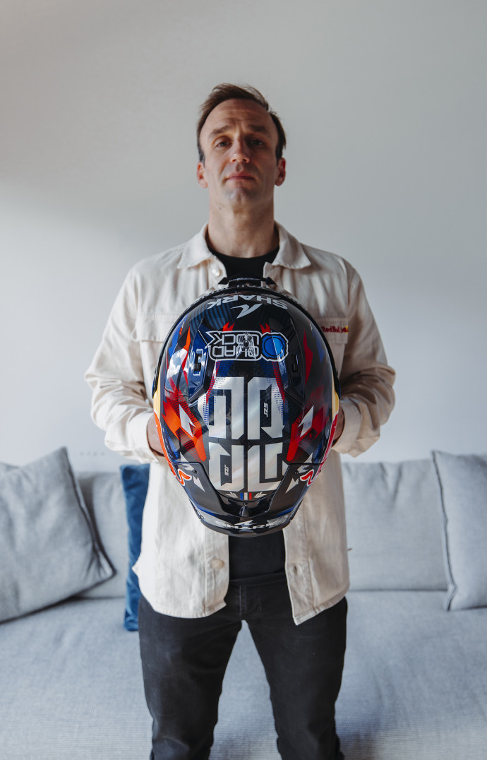Johann Zarco et son casque.