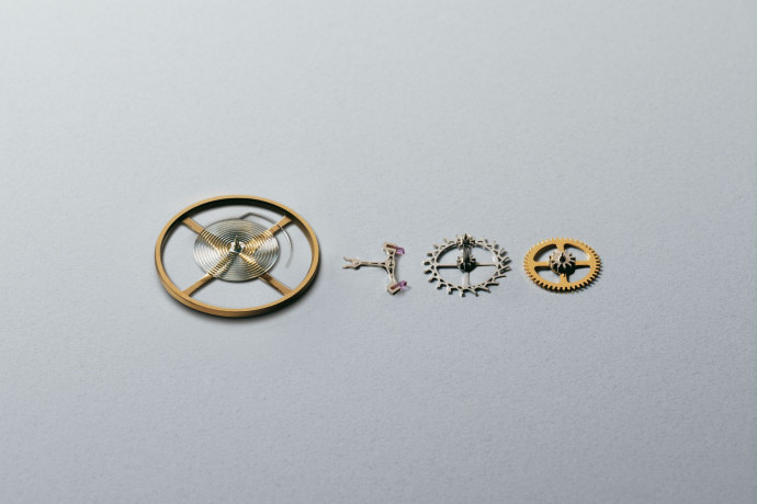 Pièces détachées du Seiko 9S85 Hi-Beat 36000. L’une des montres animées par un calibre de 10 alternances par seconde.