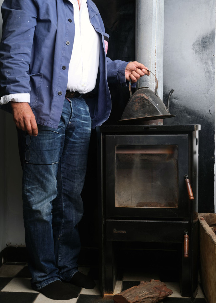 Le chef s’inscrit dans l’art argentin de la grillade en élaborant des méthodes de cuisson inédites.