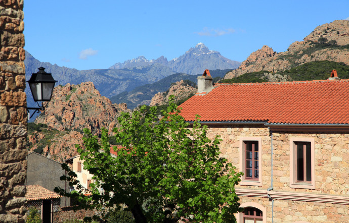 Cargèse serait-il le plus beau village corse ?