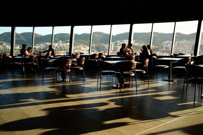 Le restaurant de la Sky Tower avec sa vue panoramique.