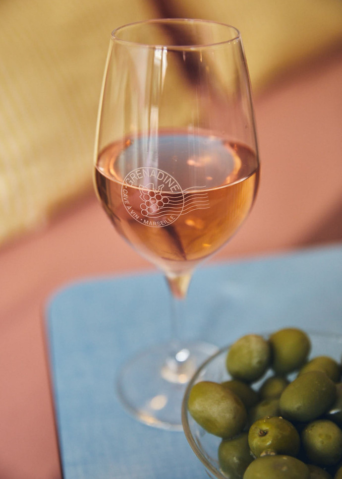 Le bar à vin Grenadine à Marseille.