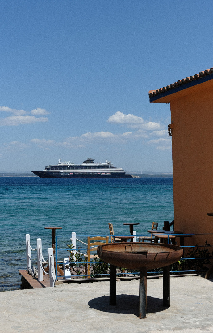 Explora I, vu de Tenedos.