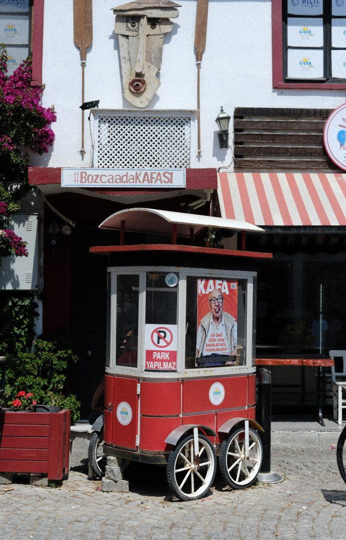 Tenedos est une île adorable où n’ont pas l’habitude d’accoster les paquebots.