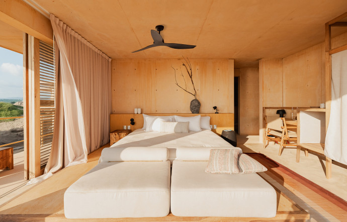 Rien d’ostentatoire dans la mise en scène des lieux : Kymaia offre un luxe facile à vivre.