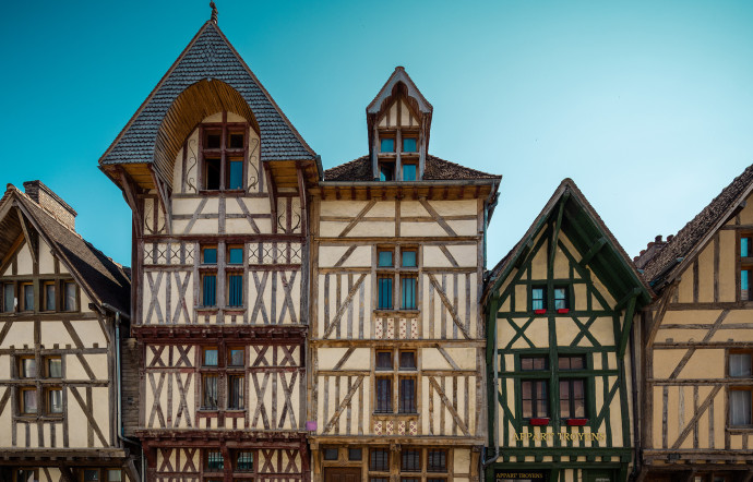 ville de troyes en france