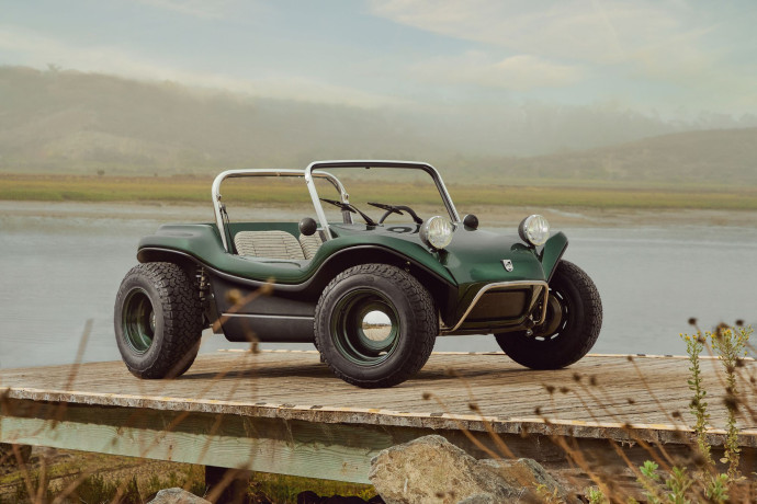 Caractéristiques incontournables du design du buggy, les phares ronds sortis de la carrosserie plongent immédiatement dans le passé, of rant un regard globuleux sympathique et déterminé.