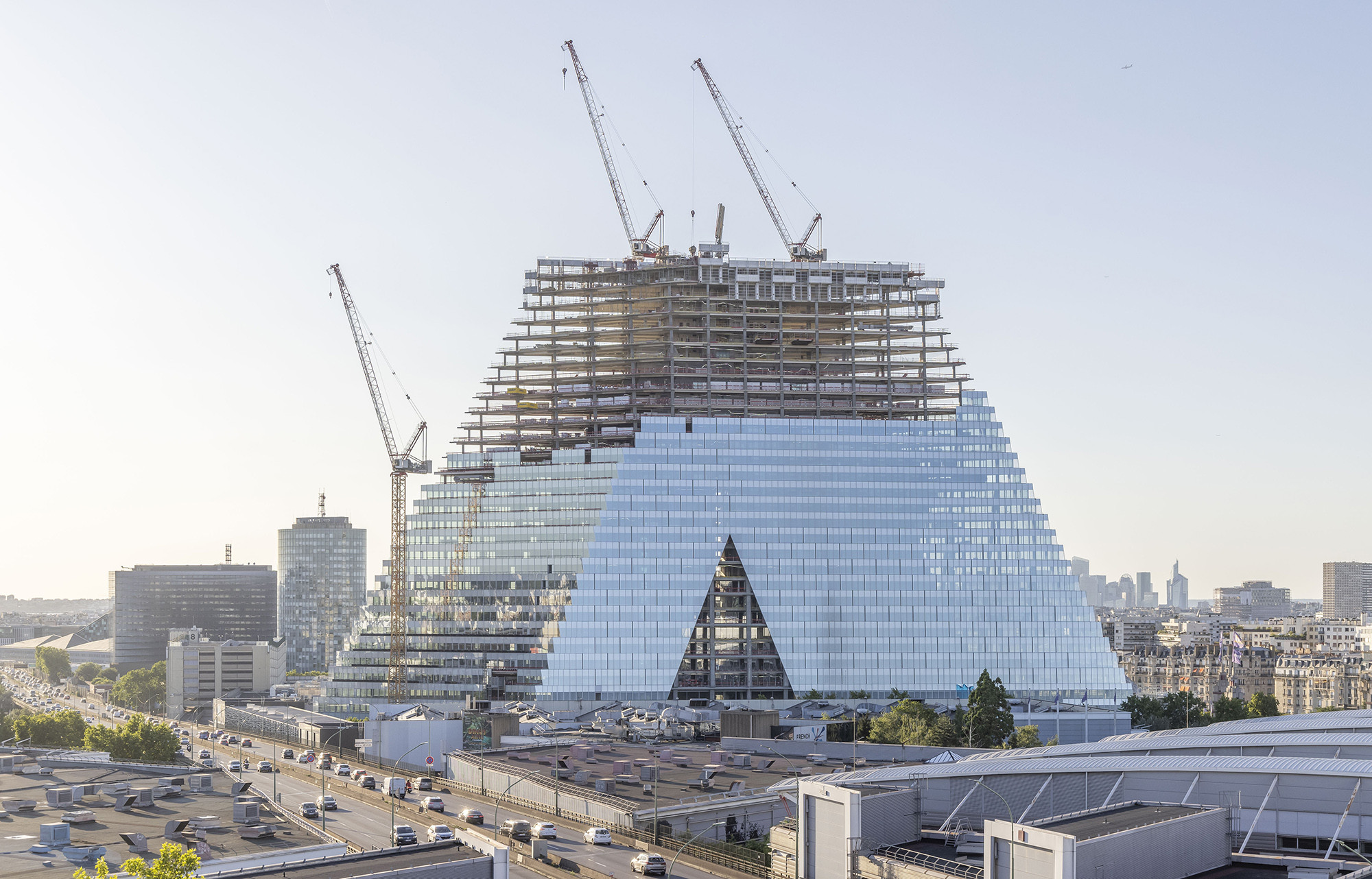 Tour triangle paris | Portugalessence.com