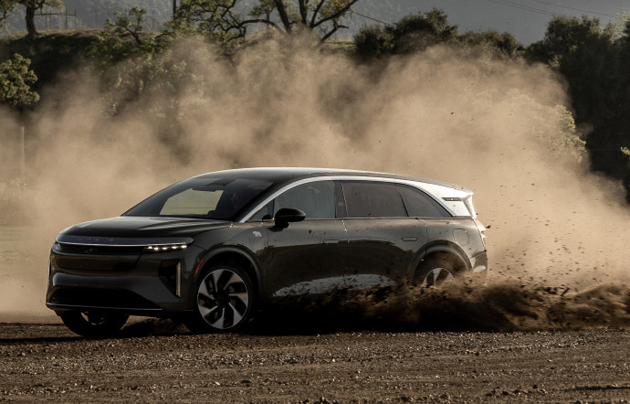 Tendances automobiles 2025 : autonomie record et design électrique au salon de Munich