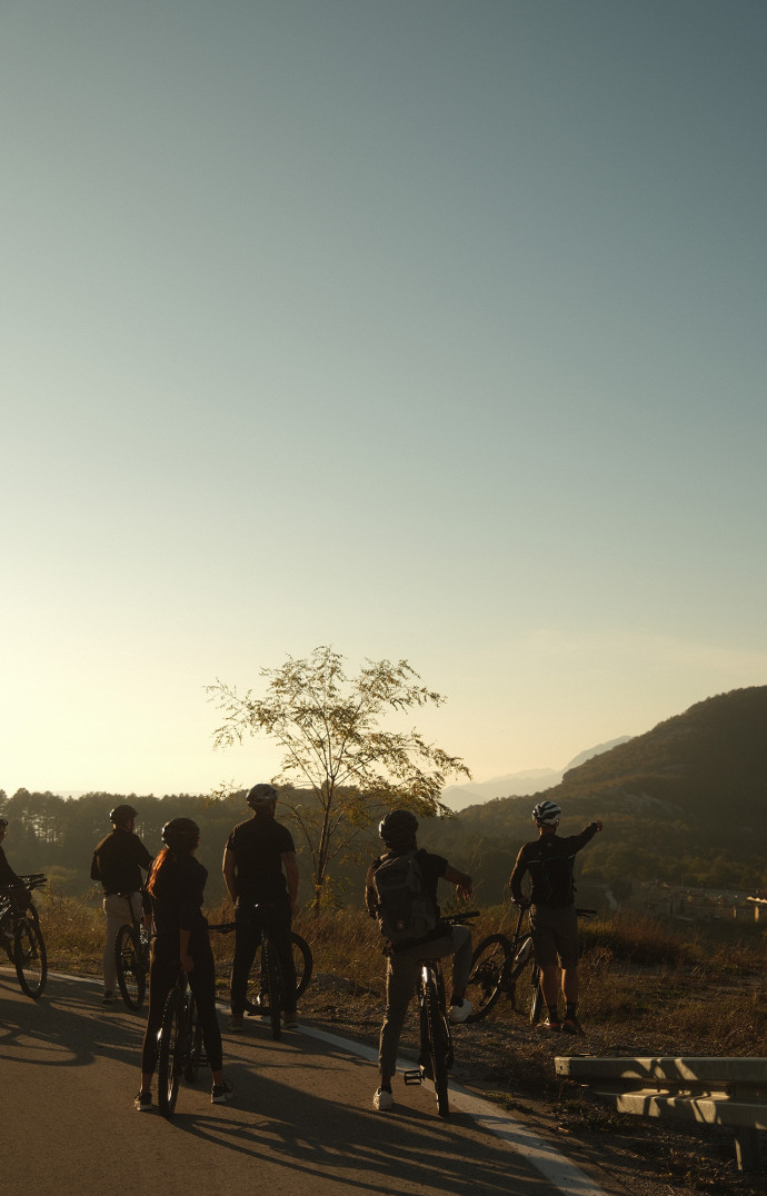 Visiter la région à vélo offre des panoramas inédits.