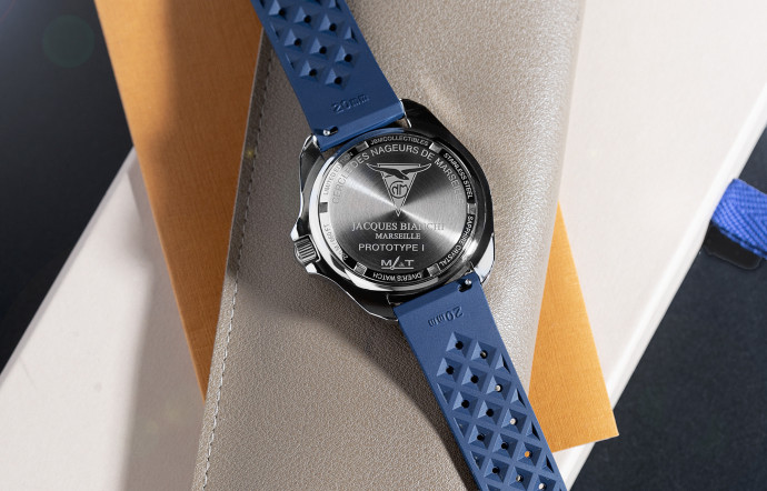 montre cercle des nageurs marseille jacques bianchi