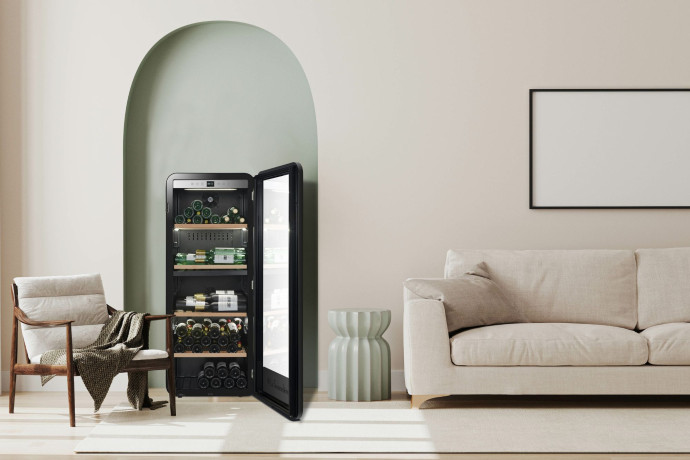 Cave de vieillissement Apogée 145DZ, 143 bouteilles, La Sommelière, 1  399 €.