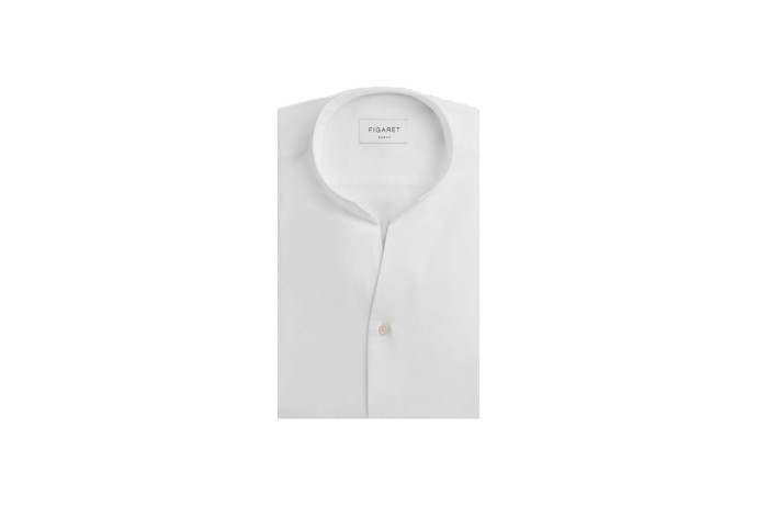 Chemise à col droit Carl en popeline de coton. Figaret, 135 €.