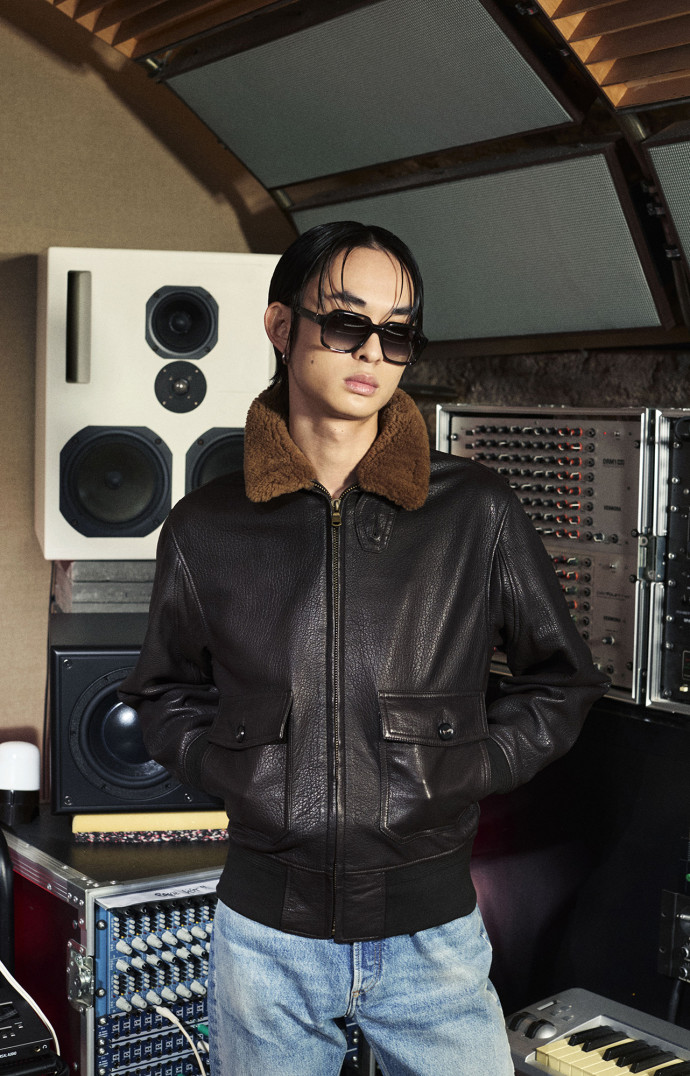 Bombers en peau lainée. 1 825 euros. Paul & Joe