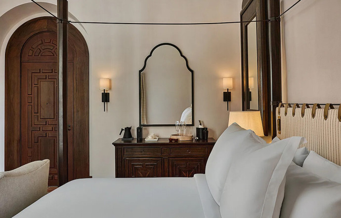 Ouverture en avril 2026.