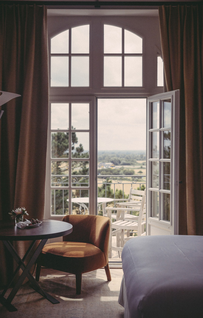 La chambre Cardamome jouit de sa propre terrasse.
