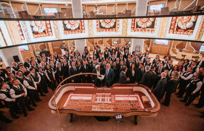 Le Partouche Casino Club est aussi le seul établissement parisien à proposer une table de craps.