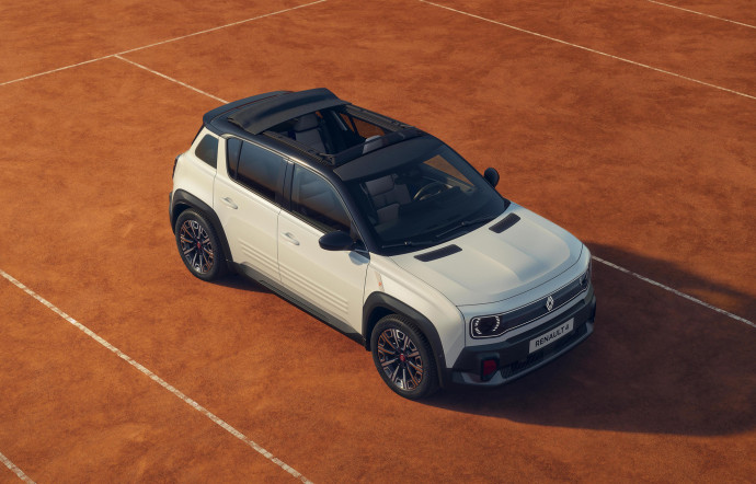R4 E-Tech Roland Garros.