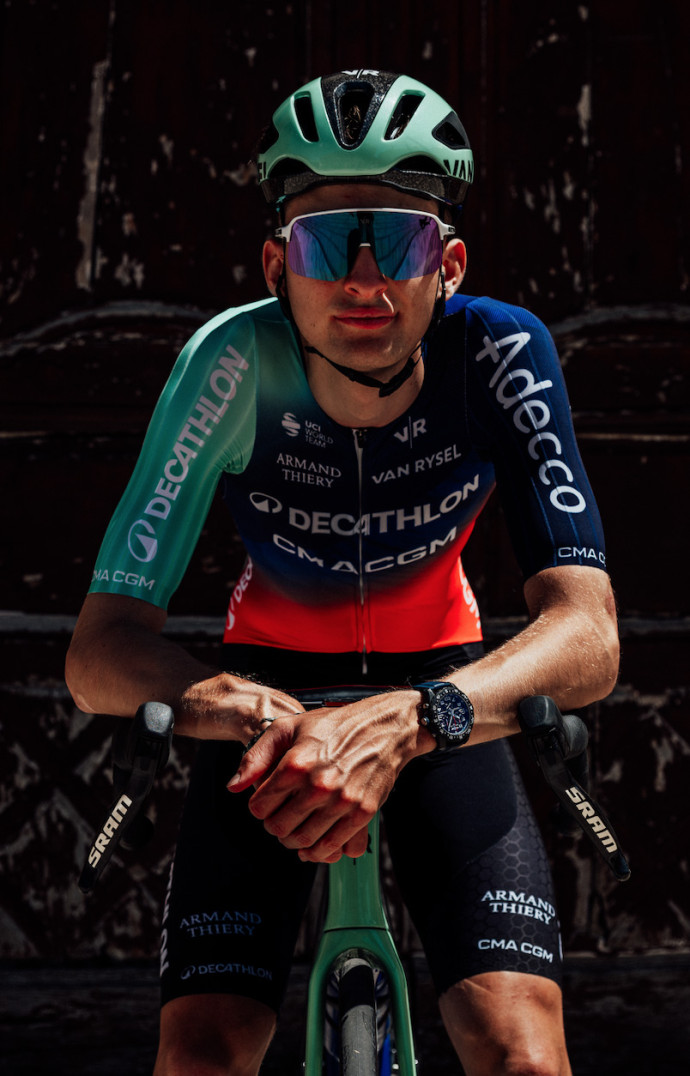 Paul Seixas roule pour Breitling.