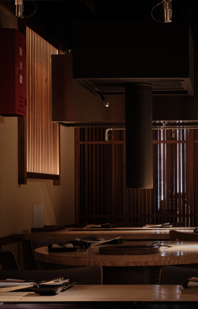 L&rsquo;intérieur du restaurant évoque un Japon d&rsquo;un autre temps.